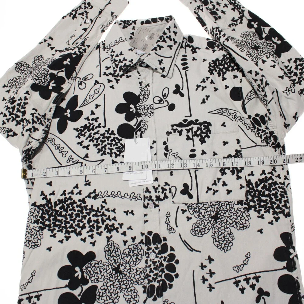 No Nationality NWT Hans Casual Button Down Shirt Size Medium in Ecru & Black